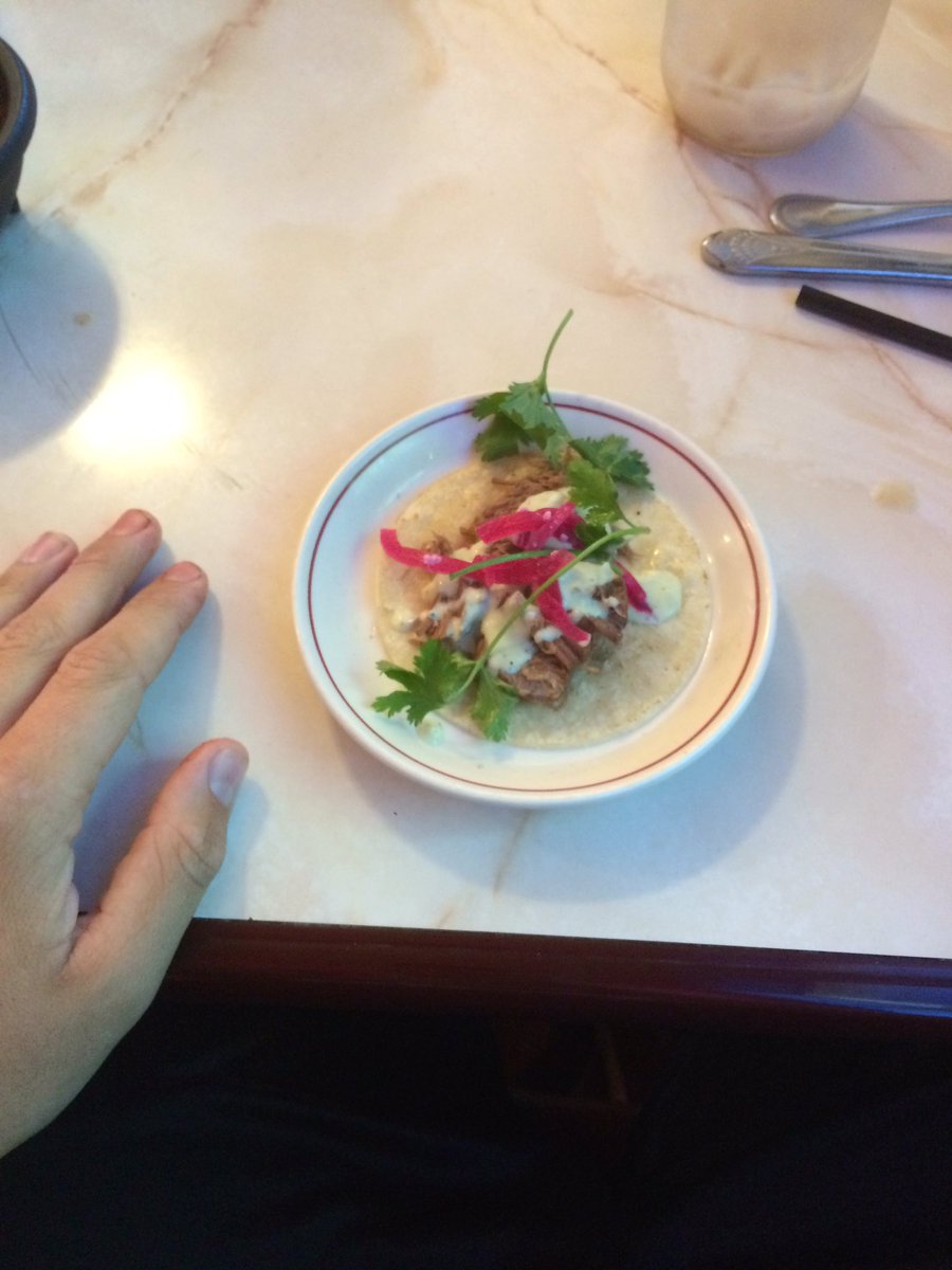ArloLiddell's tweet photo. Twitter Beef-Taco Tuesdays @fab_fernanda @AudreyLiddell @mcleod_lily https://t.co/9y4AFrDRf2