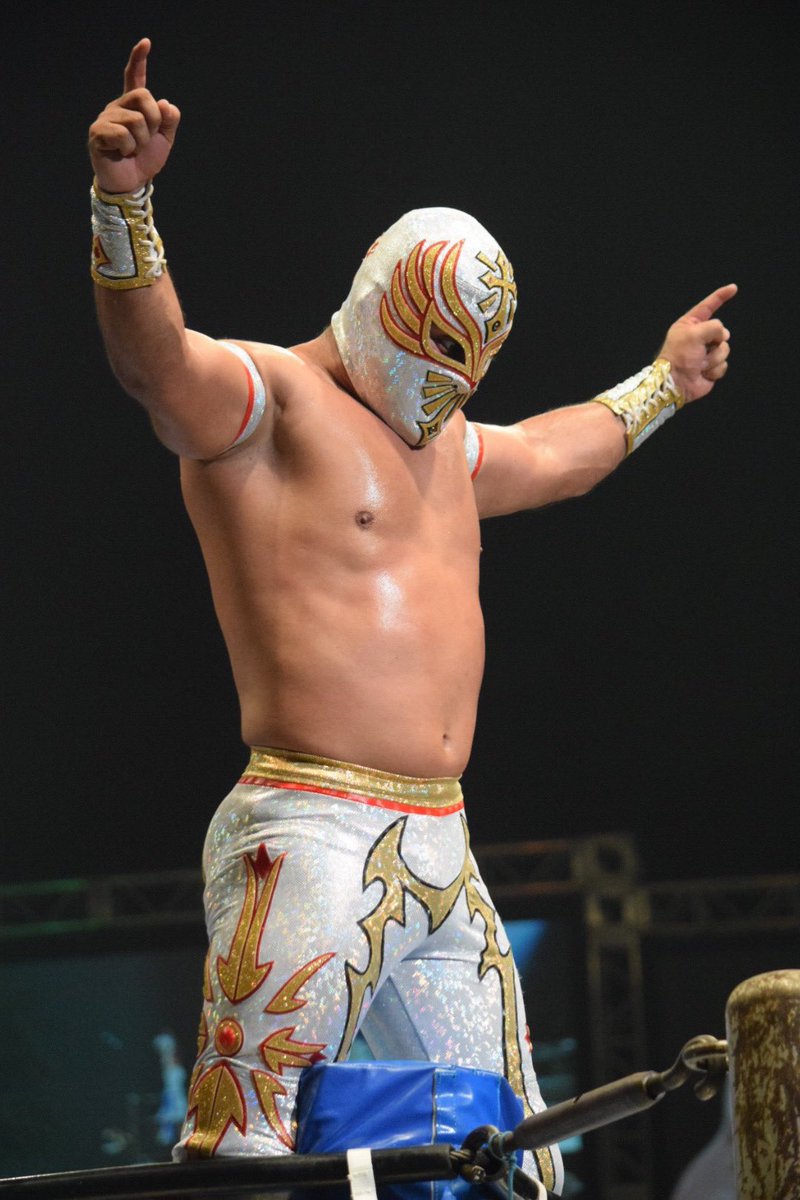 caristicomx's tweet photo. Bendita lucha libre, mi vida y mi mundo 🌎 saludos banda✌🏽️y bendiciones🙏🏽 @CMLL_OFICIAL @LuchaElite @njpw1972 🇲🇽🇯🇵👊🏾 https://t.co/7QRGx06ECk