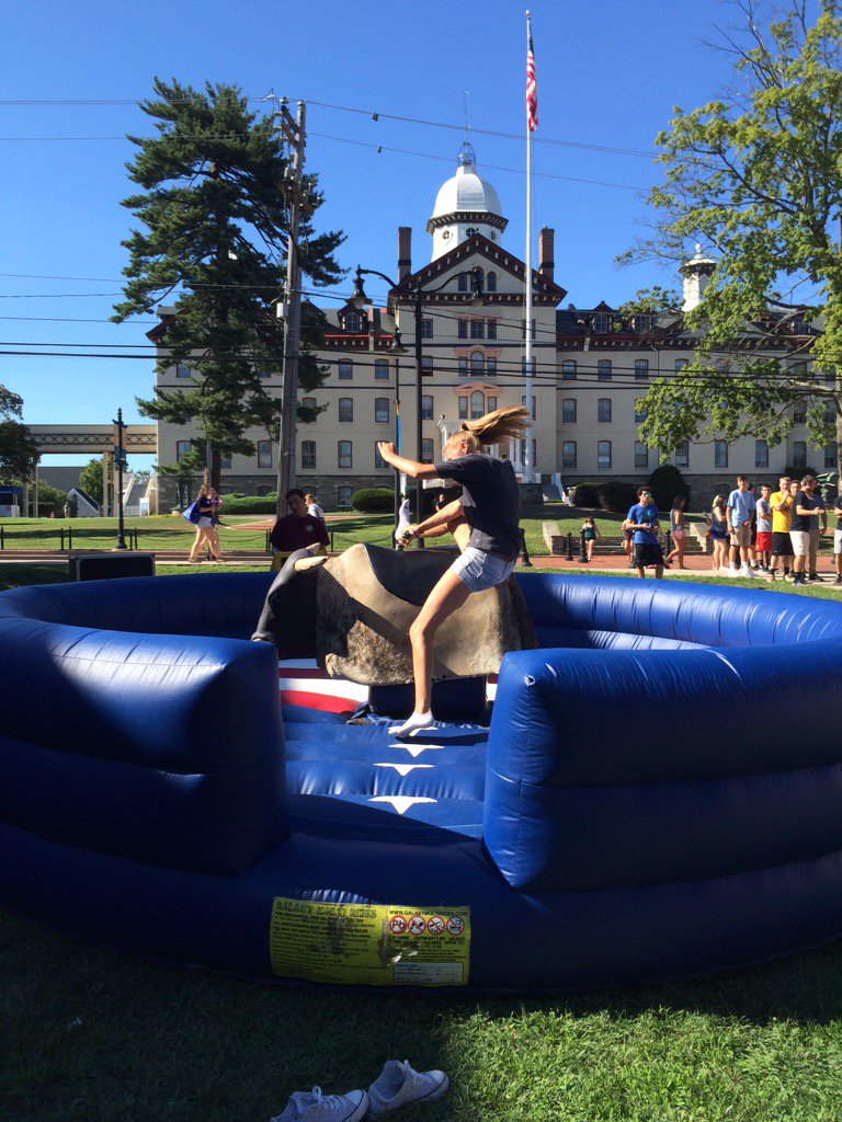 choosewidener's tweet photo. The freshman welcome picnic has begun! #mechanicalbull #welcometoWU https://t.co/YA3LUuulwA