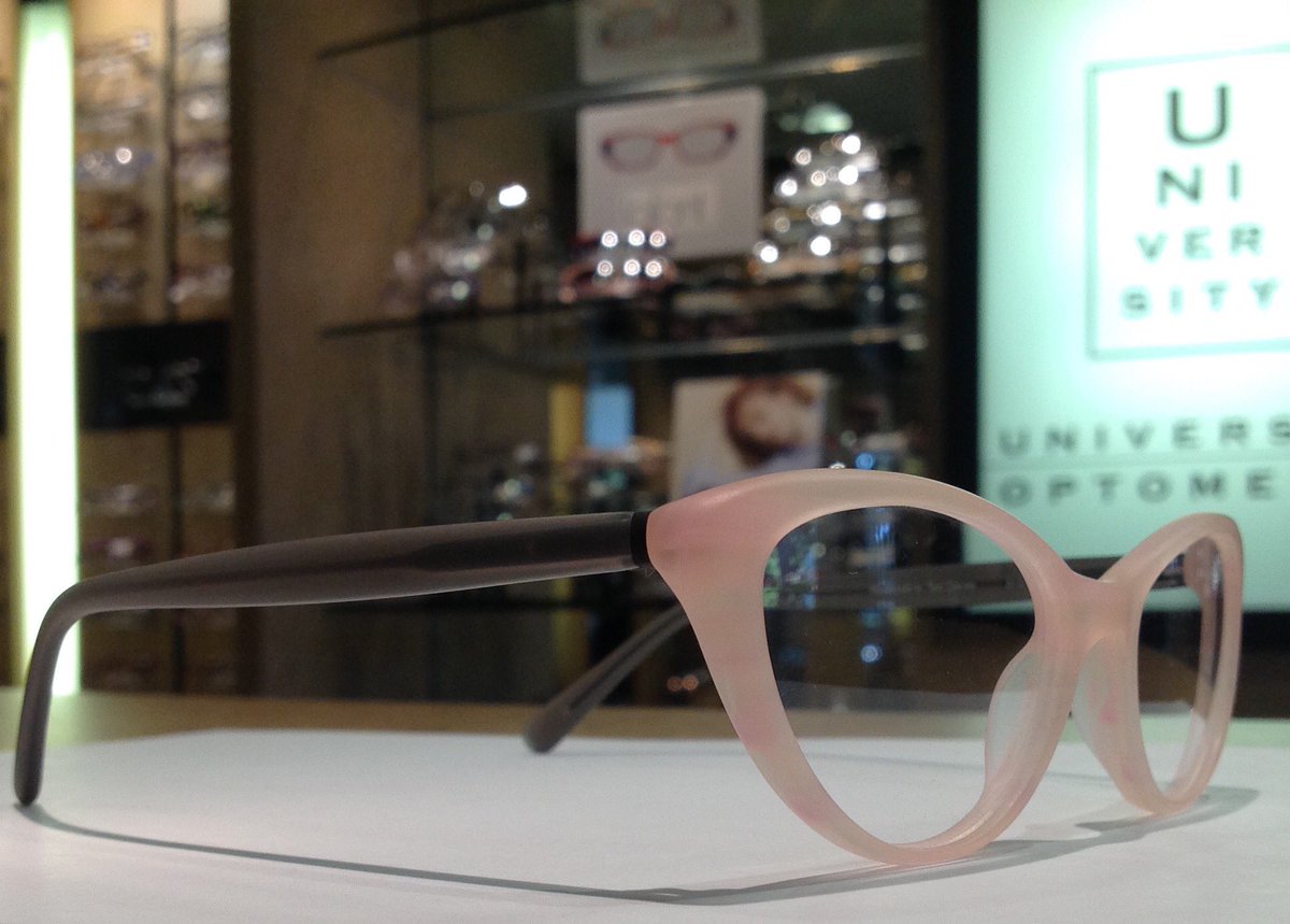univoptometry's tweet photo. Awesome color combo on this @tdtomdavies frame! We are in love! #creative #simple #beautiful https://t.co/GJHL5LSm9P