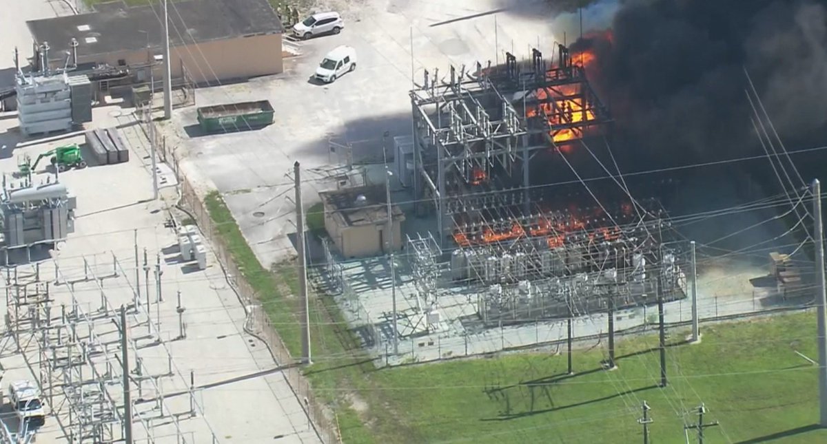 #UPDATE FPL now says just over 10K without power due to explosion at substation WATCH LIVE bit.ly/2bCeRNN?utm_me… https://t.co/aH6ZT5lxbg