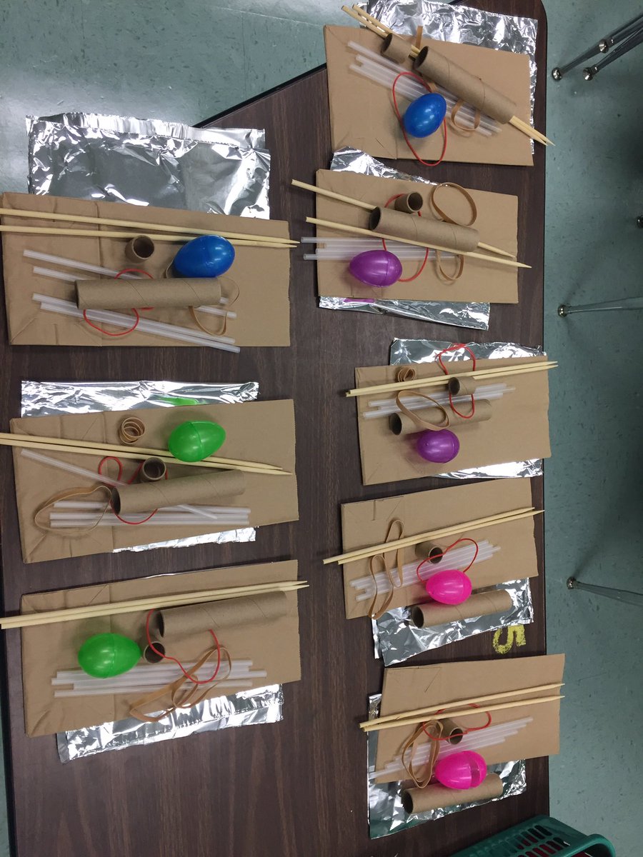 The paper bag challenge is on! Can't wait to see what they come up with. <a href="/SciNanceTweet/">Mr. Nance</a> <a href="/BrowardSTEM/">Broward STEM</a>