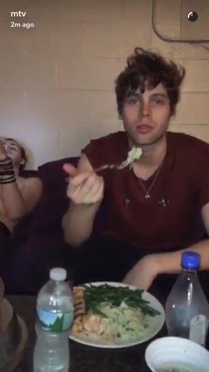 mukethingsus's tweet photo. Michael in the back THANK YOU https://t.co/b5esokcedz