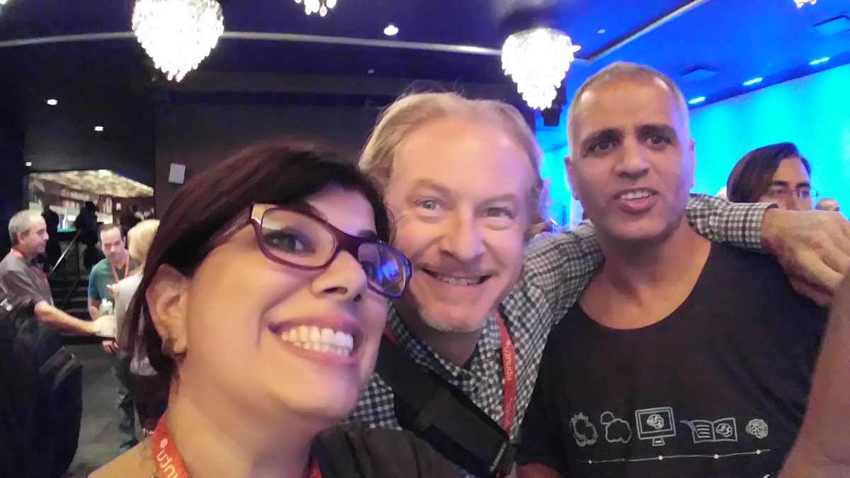 shar1z's tweet image. I ❤ #openstack reunions with @robertcathey @natishalom #OpenStackEast