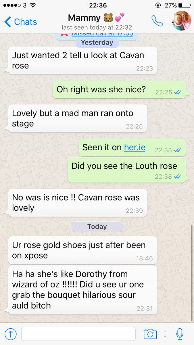 Laura_RxX's tweet photo. Typical Irish Mammy making sure I don't miss a thing on the #RoseofTralee #irishmammy @Herdotie #ROT 🌹😂 https://t.co/wG5ELF8XWa