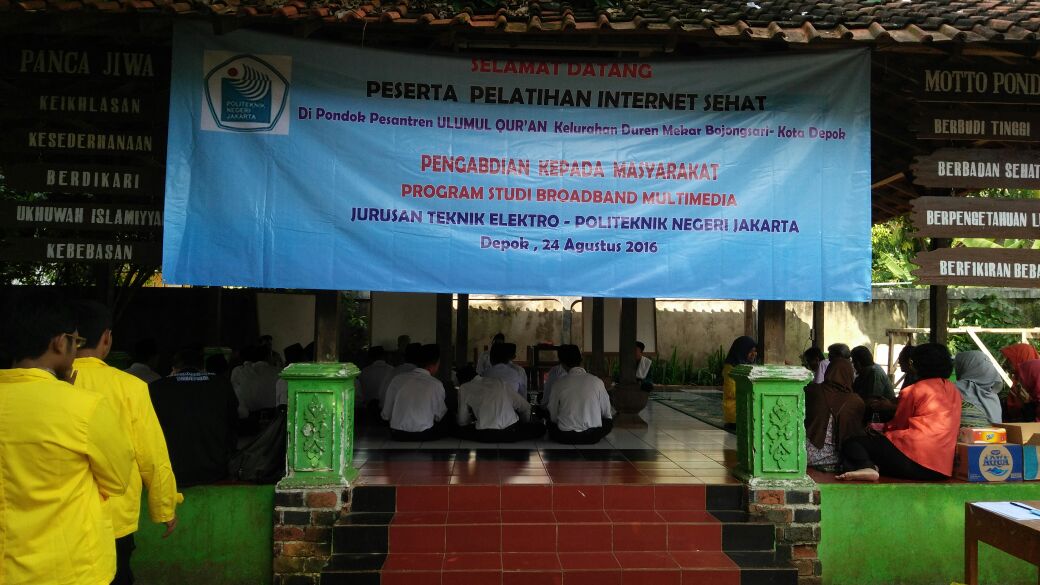 Pengabdian Masyrakat...
Broadband Multimedia - Pelatihan Internet Sehat