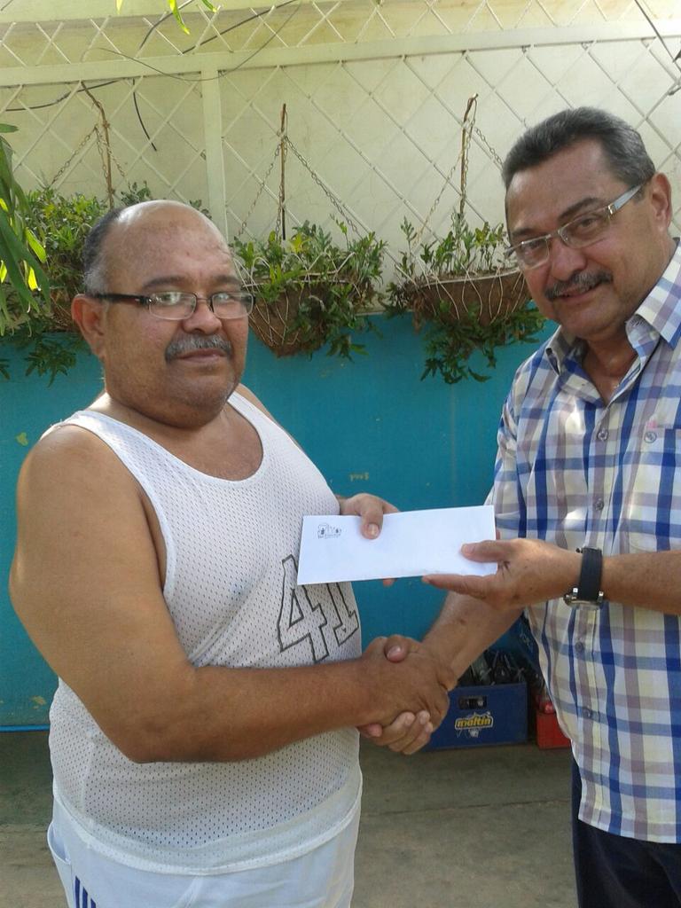 alejoparrato's tweet photo. Nuestro compañero Betulio Morillo @BMorilloR hizo entrega en nombre del equipo, ayuda del #ProgramaManoSolidaria https://t.co/HmPOWgQFVj
