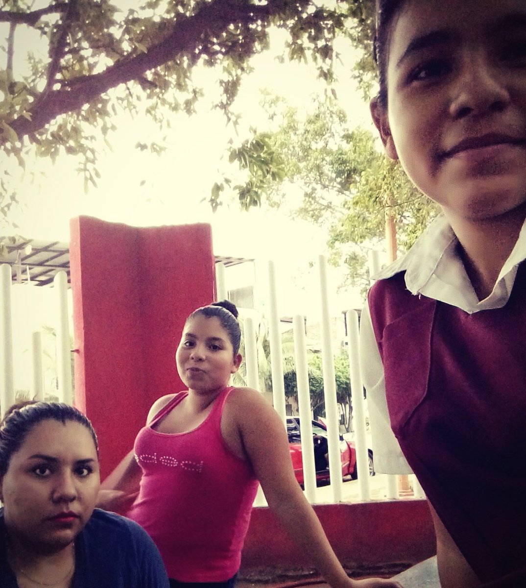 GCFJK13's tweet photo. #parquetime #conlaslokillas ✨🌳🌴☘🍃🌿🍀✨ https://t.co/OYmLNe5c43