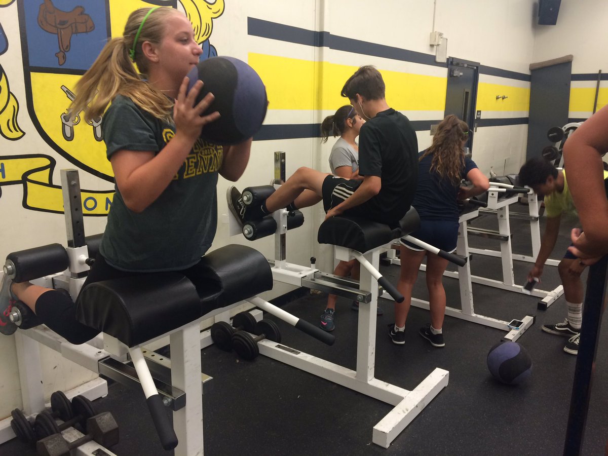 shssoccer_girls's tweet photo. @kaatiiie32 #fallyn #alex Hard Work will Pay off! ⚽️💙💛 https://t.co/JySPit0aC2