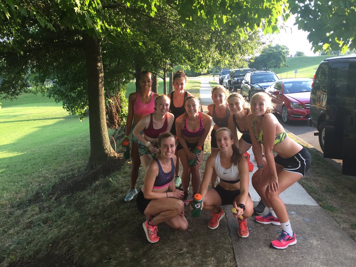 VCUTracknXC's tweet photo. Post long run selfie #VCUXC https://t.co/Cvr1kDjsQC