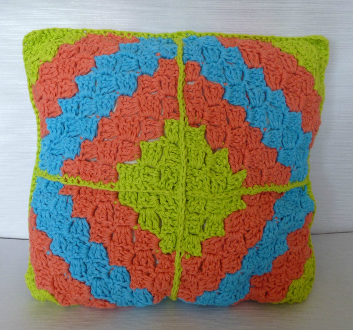 khaosandkismet's tweet photo. Crochet cushion, cotton cushion, pillow https://t.co/m71GAuseOc #UniquelySam #ColorfulCushion https://t.co/0rnGsB0enJ