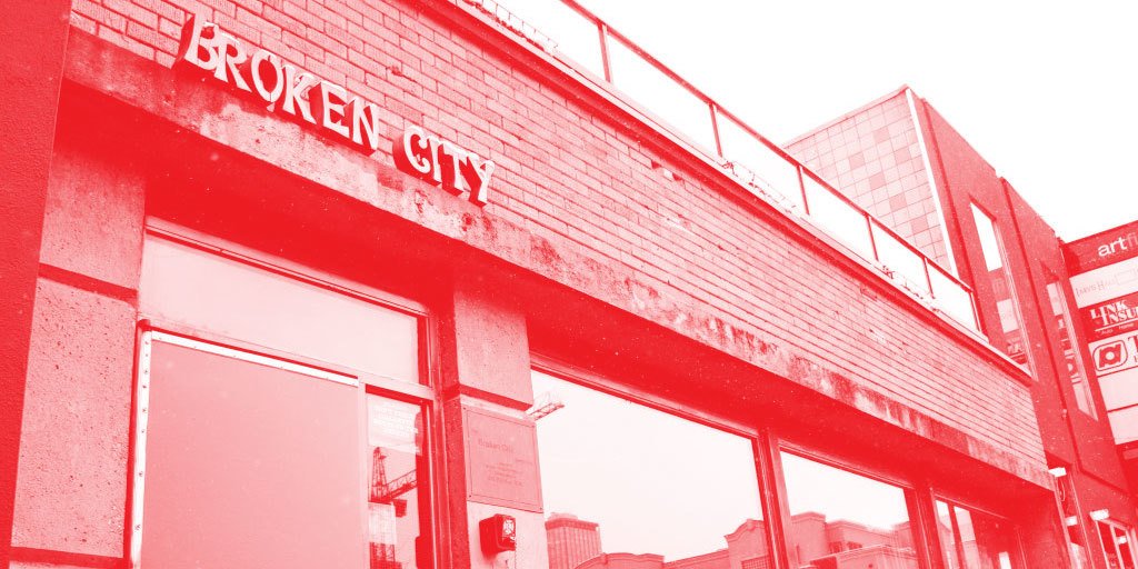 comingupcalgary's tweet photo. Quiz Shoe tonight @TheBrokenCity! 7 pm. https://t.co/MD4AdLkKTs #yyc #yycevents https://t.co/SbTen7o5ES