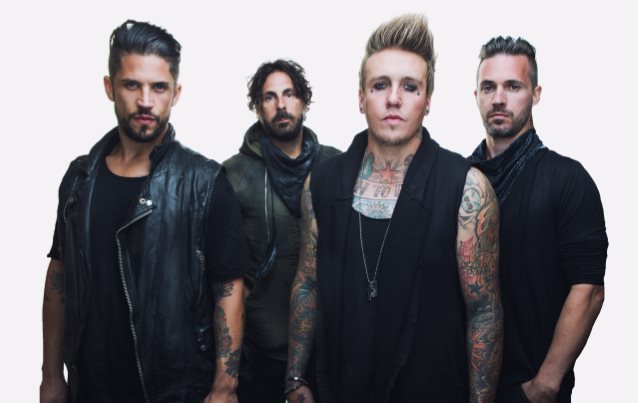 PAPA ROACH Frontman Says Upcoming Album Was Influenced By North Hollywood's 'Street Vibe' blabbermouth.net/news/papa-roac…