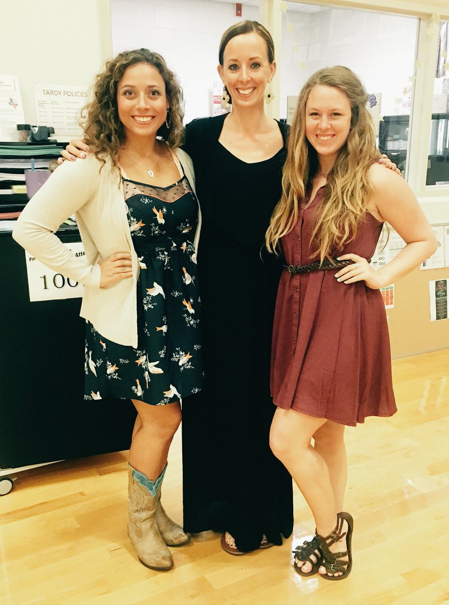 CedarRidgeDance's tweet photo. @CedarRidgeDance faculty is so excited for another fabulous year @CedarRidgeHigh #RRISDfirstday https://t.co/qMSHIUEwx6