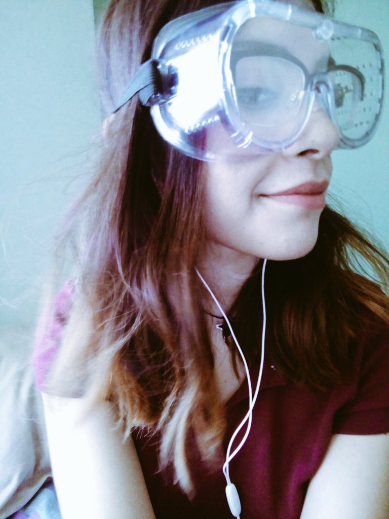 liliwest19's tweet photo. Safety is sexy.
#LabProtection https://t.co/tTPvxvjB9q