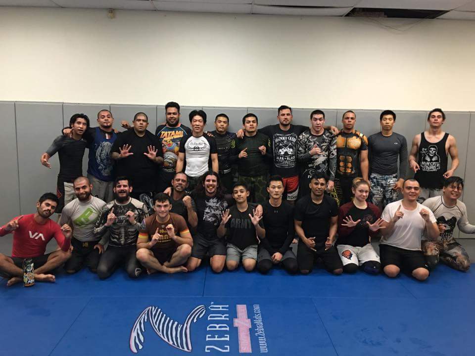 AndresAscending's tweet photo. Another great technical class @10pbp. Good to have you back Coach Matt!! #10thPlanetBuenaPark #10pcm #10P4L #BJJ https://t.co/nr2tBAyLwX