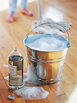 Greenevanman's tweet photo. How to Clean Hardwood Floors: Must-Know Tricks
https://t.co/OpYELOezYr https://t.co/8AYEkUI2bM