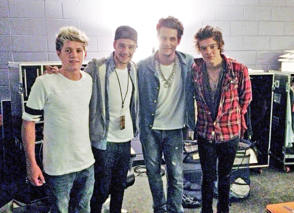 Harry Styles Updates on X: ⌛️ 3 years ago, Harry, Liam and Niall went to  John Mayer's concert. August 23, 2013.  / X