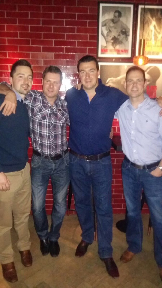 NoelAnderson_'s tweet photo. End of the night beers with the crew that created @LemonAndDuke bunch of legends @DTNElectrical and MCAI. https://t.co/ROTW0js7Ts