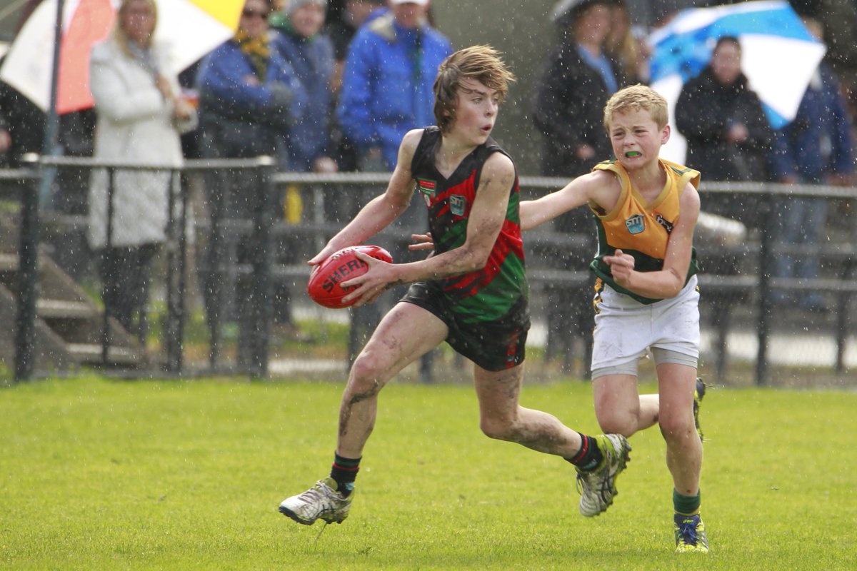 MementoSports's tweet photo. Photos from @SMJFL U12 Div 2Grand Final between @HRAFC and @StPetersJFC now online at https://t.co/f1L4LnbZ0P https://t.co/GPo3tEJEkL