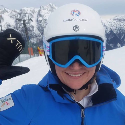 strokefdn's tweet photo. Olympic skier @samikennedysim sporting the latest in designer head gear #strokelogo #youngsurvivor https://t.co/MHeGzmRIIL