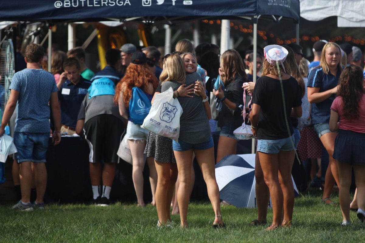 butleru's tweet photo. Scenes from a @ButlerWelcomeWK favorite, Block Party, by @JJLII30. Classes officially begin tomorrow! #GoDawgs https://t.co/tE7SZ702ao