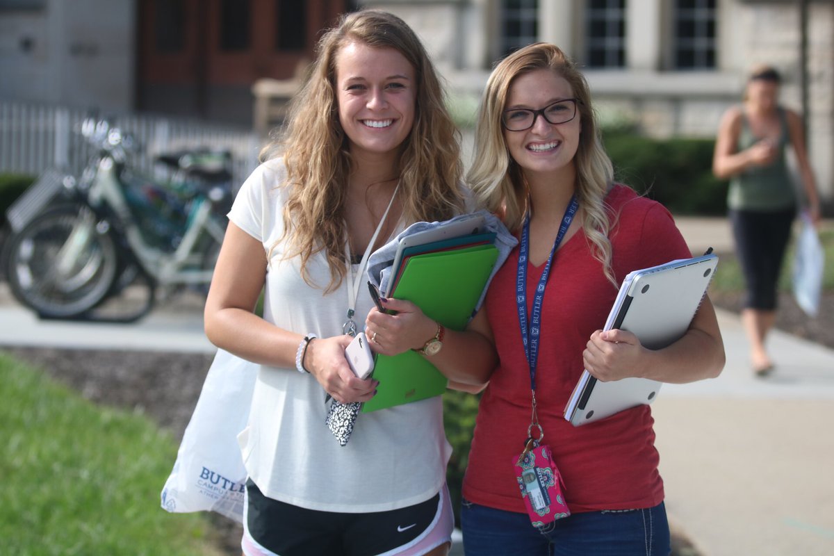butleru's tweet photo. Scenes from a @ButlerWelcomeWK favorite, Block Party, by @JJLII30. Classes officially begin tomorrow! #GoDawgs https://t.co/tE7SZ702ao