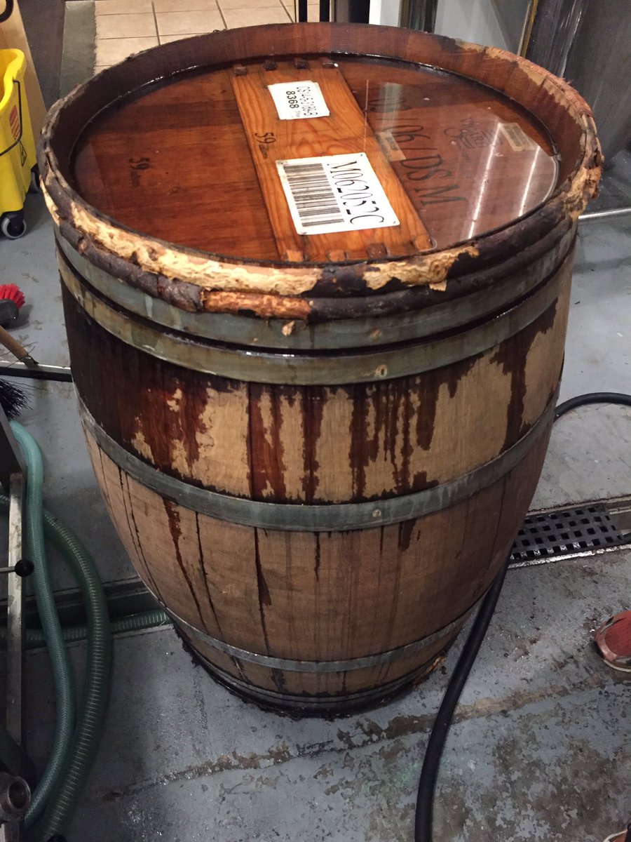 HydraBrewer's tweet photo. Barrel prep is happening. https://t.co/fNEByJ9DUu