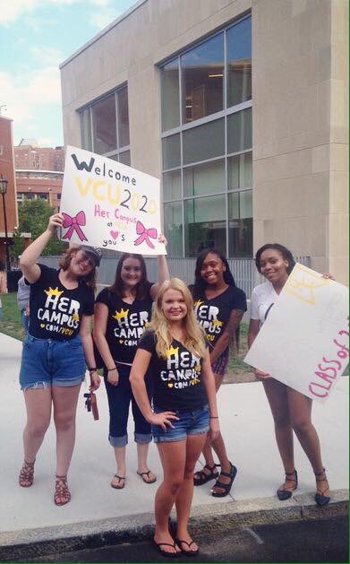 HerCampusatVCU's tweet image. #VCU20 we hope you loved your spirit walk as much as we loved cheering you on! Go Rams! 💛🐏 #HCXO #VCUWelcomeWeek