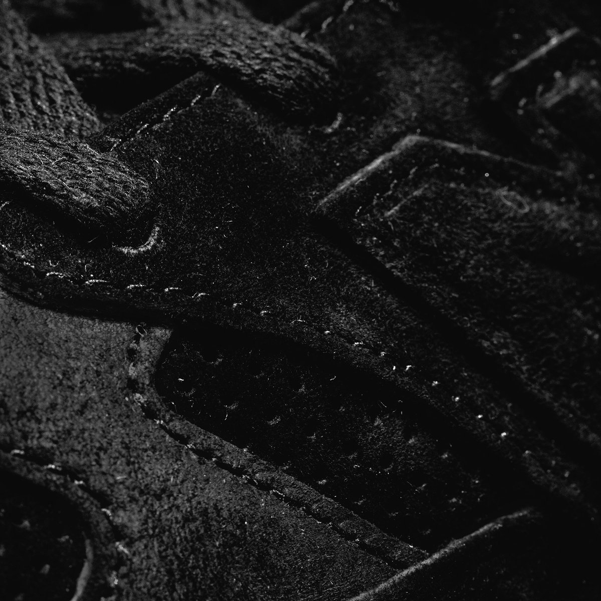 reigningchamp's tweet photo. Reigning Champ x New Balance | 09.03.16 | #ReigningChamp #NewBalance https://t.co/P2Zda98obO