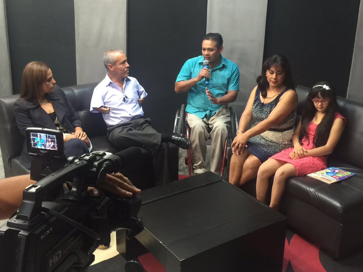 VIA_Testigos's tweet photo. Ya estamos en vivo / @clauspap / @DownCelaya / En vivo por el Canal 10 de Cablecom o en https://t.co/DWyGTKF69t / https://t.co/dTmuuPpuIv