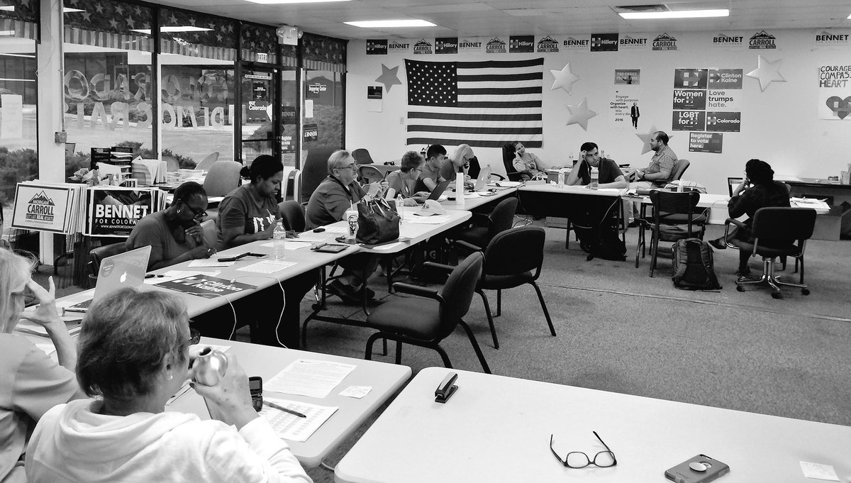 jmcooper20's tweet photo. Full house here in Aurora for our phone bank #ColoradoTogether https://t.co/kWzzrCitRs
