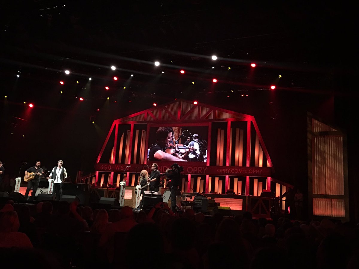 TheTreyS's tweet photo. @cmorganmusic now up #Opry https://t.co/fH6MisgmVG
