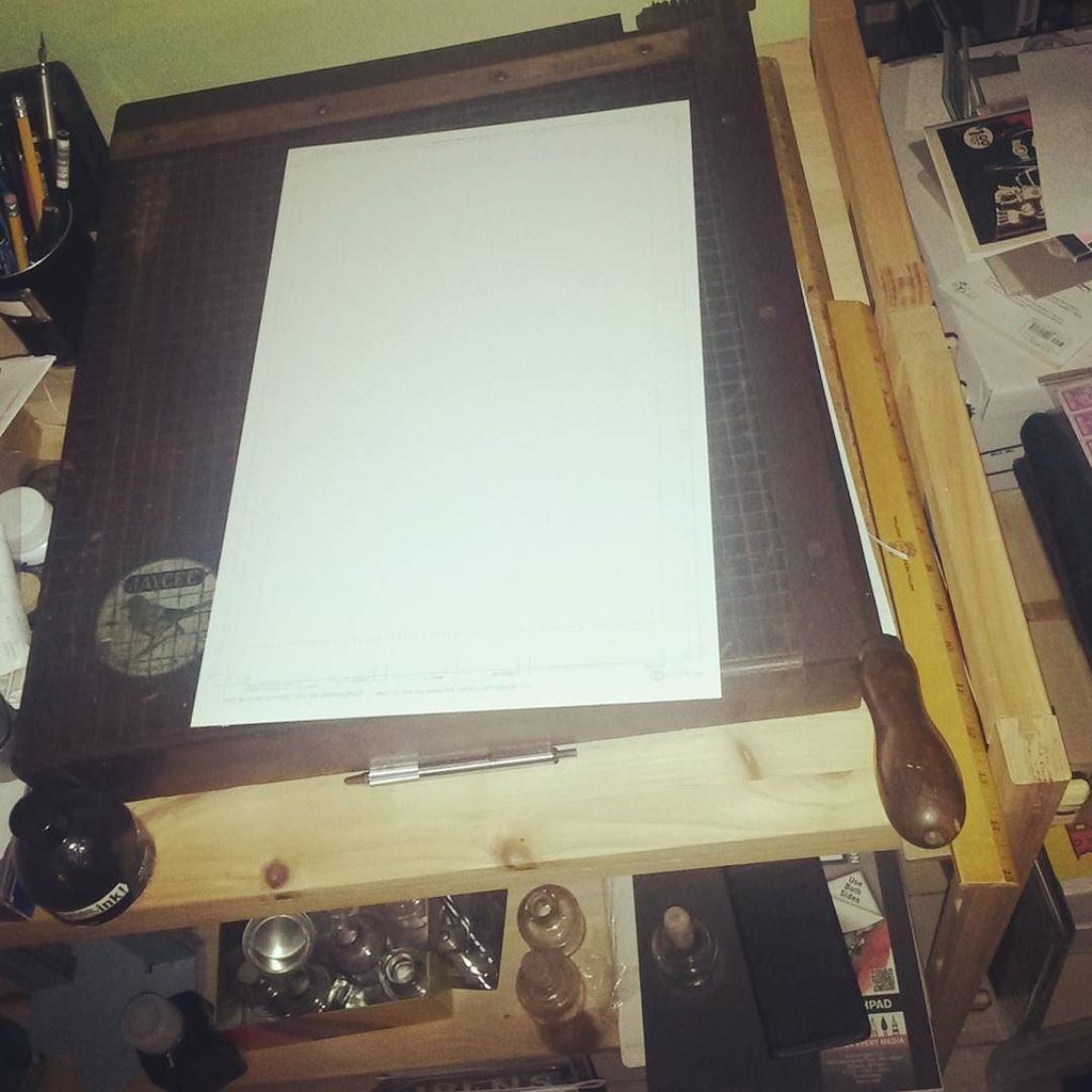 InkPuddle's tweet photo. This vintage guillotine paper trimmer cuts bristol like a hot knife through budda! #makeco… https://t.co/k4OjKyZNfU https://t.co/bITJ0GTwdj