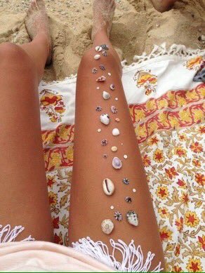 TikTonks's tweet image. The beach sounds wonderful right now