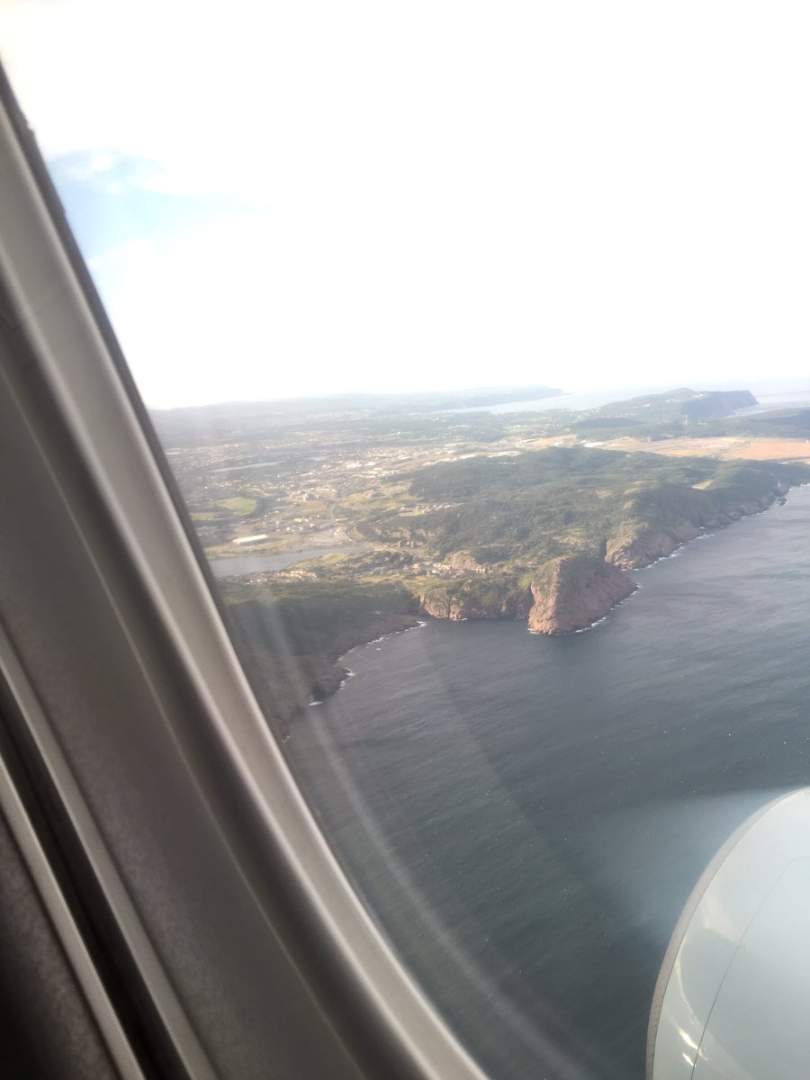 dylbert22's tweet photo. On the edge of the world https://t.co/4zoXakZ1Dh