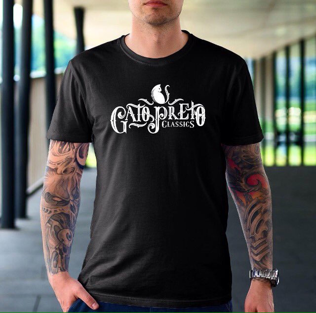 Se liga nas peitas classudas e exclusivas. Garanta a sua -> bit.ly/2c4Jnmp #lifestyle #tshirt #rock #guitar