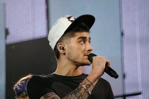 equipeliampayne's tweet photo. Dêem rt aqui se a época preferida de vocês do Zayn foi durante a Take Me Home Tour. #MTVHottest ZAYN https://t.co/MZu0p9yG2W