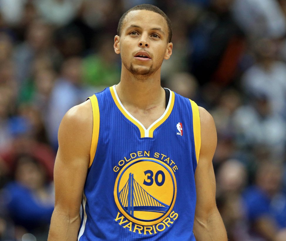 TrendingTopList's tweet photo. The 7 NBA Players in the Exclusive 50-40-90 Club

https://t.co/SksebwN7tg

#4. Steph Curry (2015-16)

50.4
45.6
90.8 https://t.co/1z36BC9En8