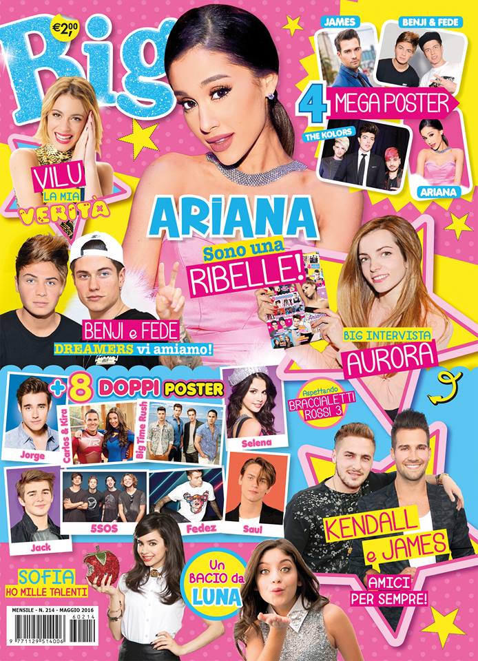AudioAnaJara's tweet photo. With you there in Voronezh magazine! Russia loves you! Follow me please! #RussiaLoveyou #SofaCarson @SofiaCarson 💙💙💙 https://t.co/WBZgM6ZNvO