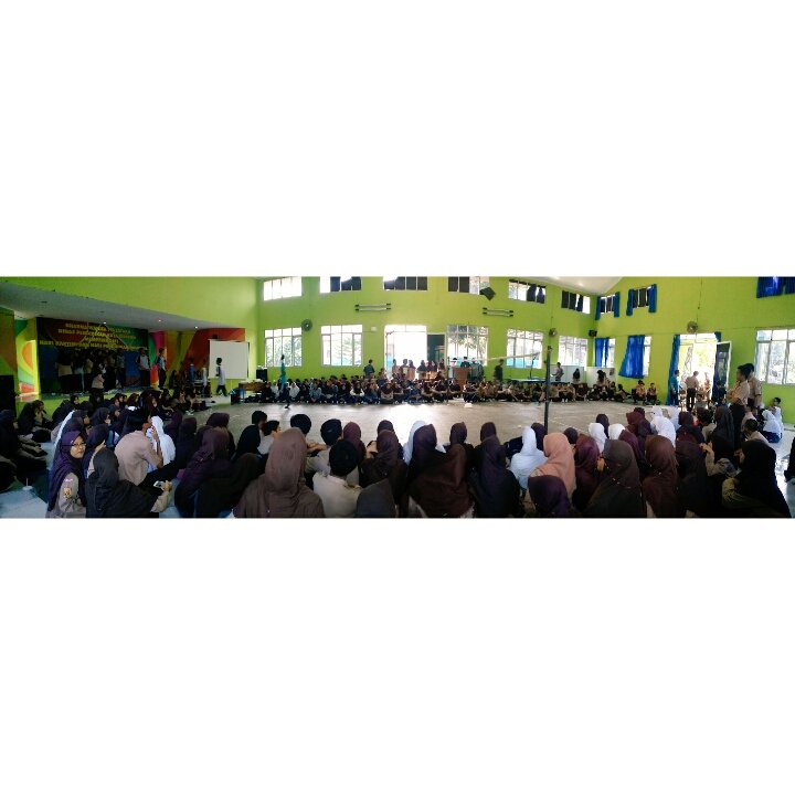 Rame yaaa!
Latepost, Display Ekstrakulikuler SMAN 7 CIREBON.. 
Sabtu, 20 Agustus 2016