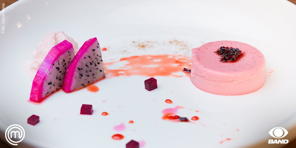 masterchefbr's tweet photo. Huuuum! Olha essas sobremesas! #MasterChefBR https://t.co/2GpUFcRPBI