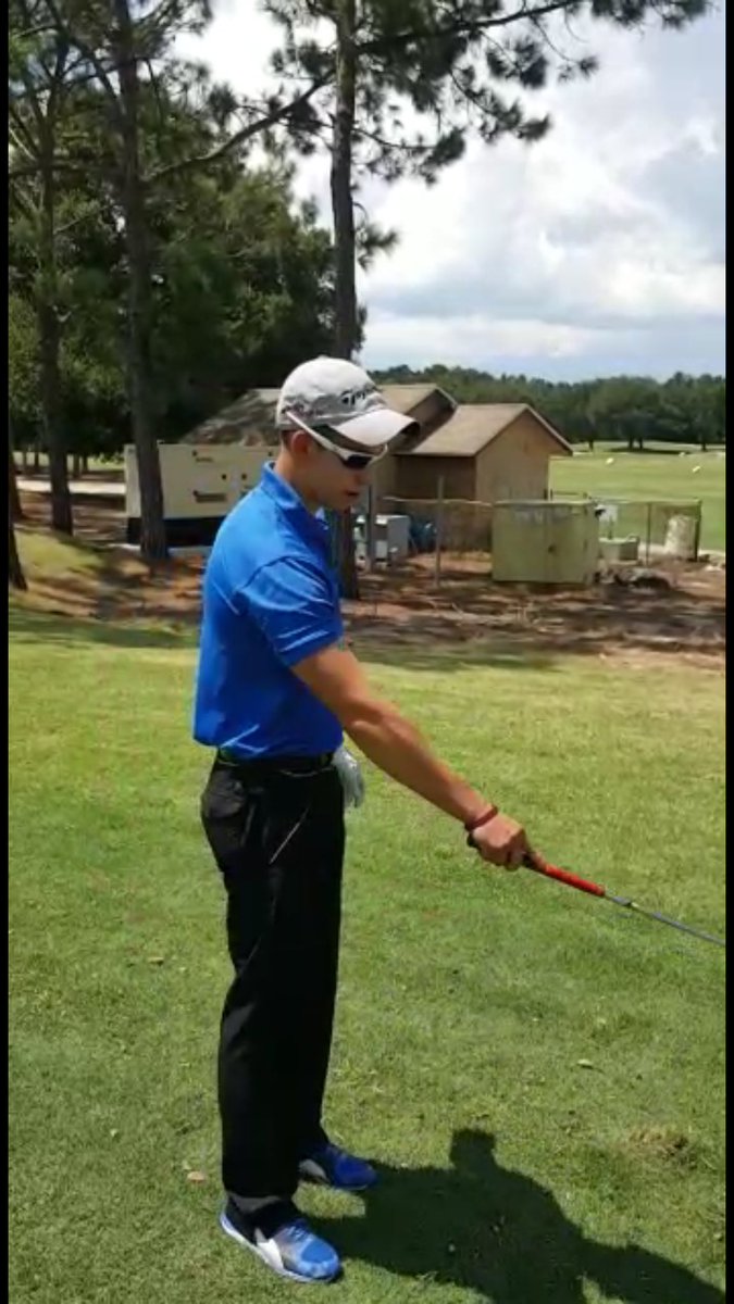 iainGLT's tweet image. Filling in the growth mindset test and play shots while talking out their thoughts @BishopsGateGA #assessmentweek