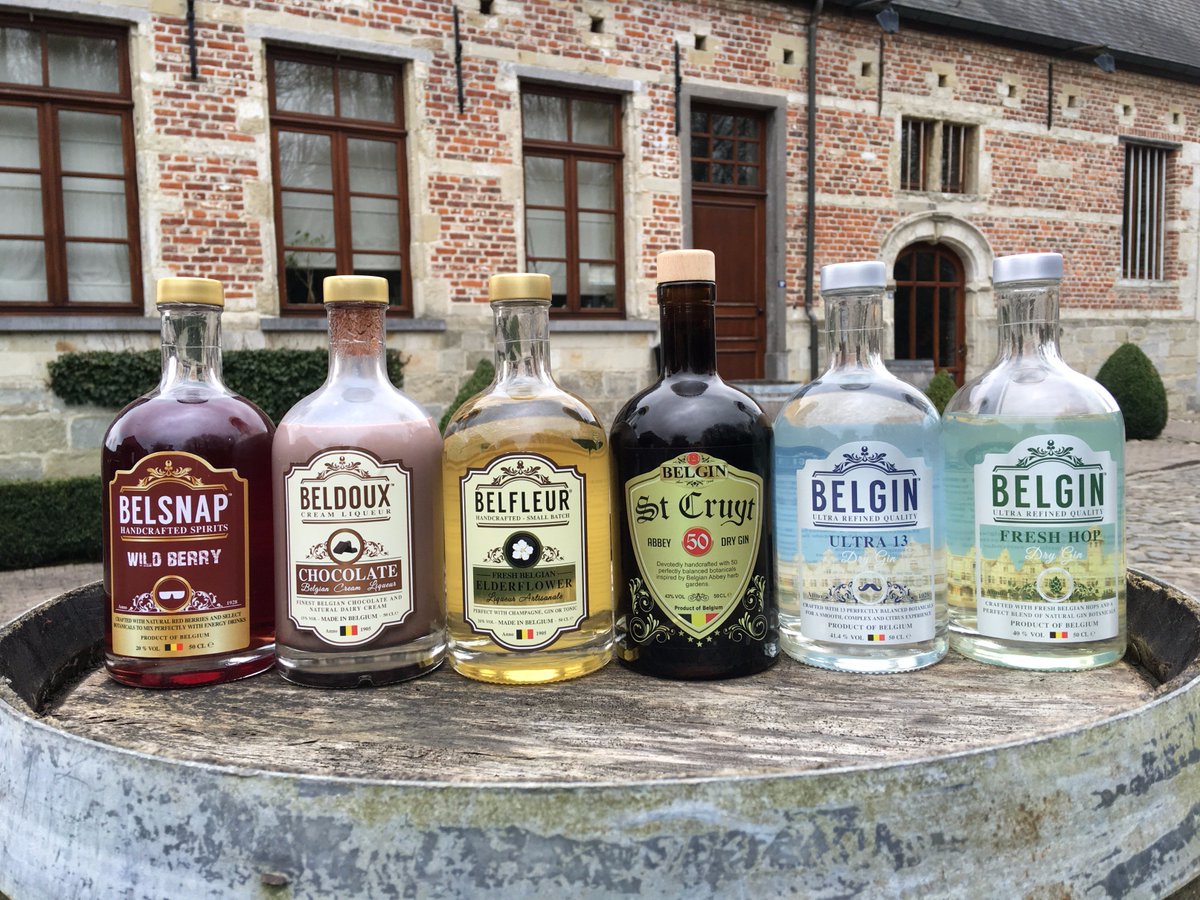 beldouxliqueur's tweet photo. Een heerlijke Belgische #chocolade likeur kan niet ontbreken in een gamma Belgische geestelijke dranken #genieten https://t.co/4B0HBTWt1F