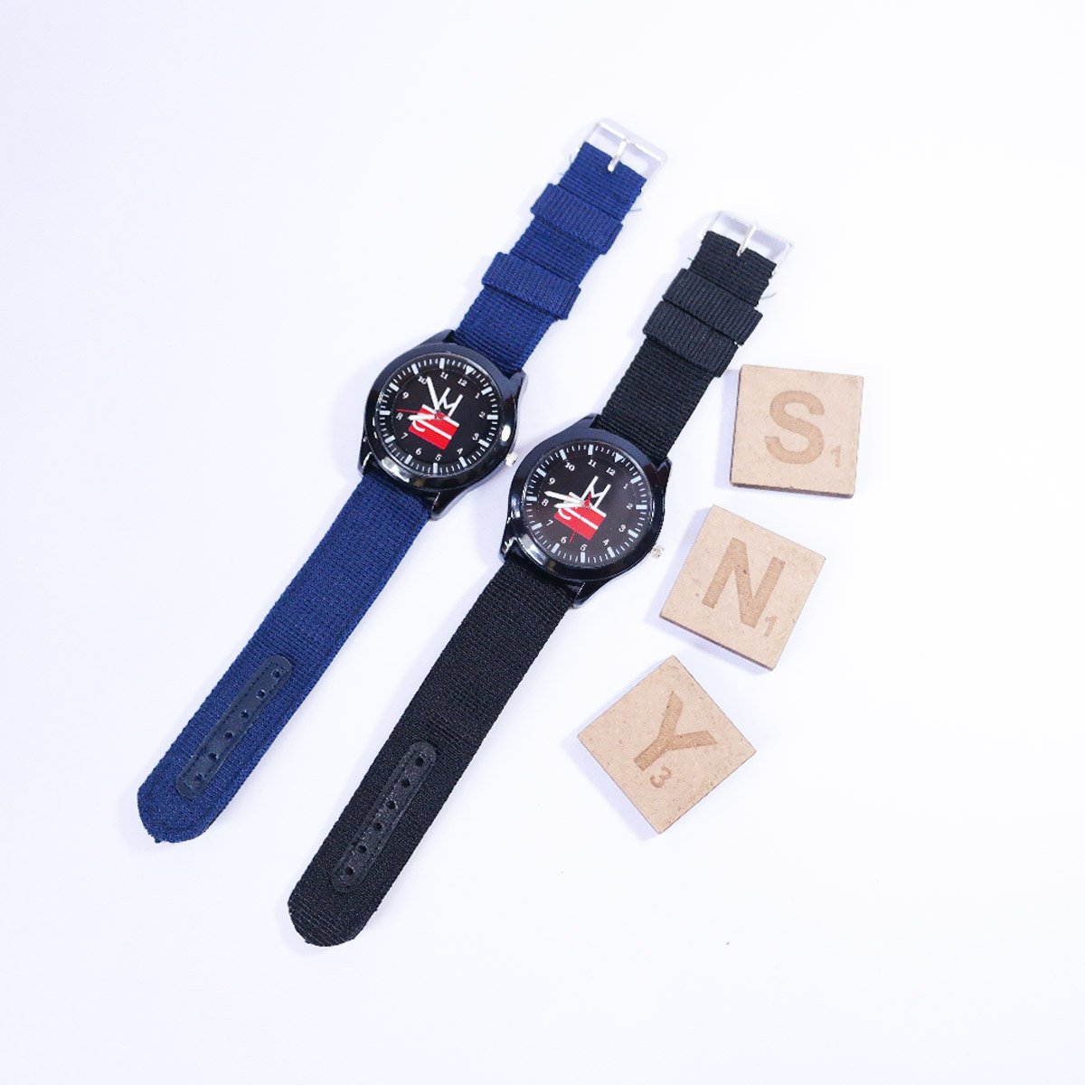 _SonyaShop's tweet image. Ready stock jam tangan fandom 40rb brlum ongkir.