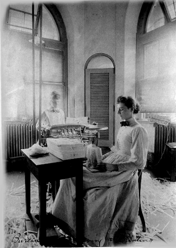 BiloxiCoinShow's tweet photo. #OTD 8/23/1861 #DemandNote sheets printed, delivered to the #Treasury trimmed & separated with scissors by women https://t.co/vp52GPoQti