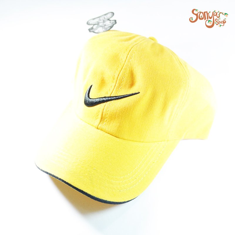 _SonyaShop's tweet image. ready stock baseball cap nike 30rb belum ongkir.