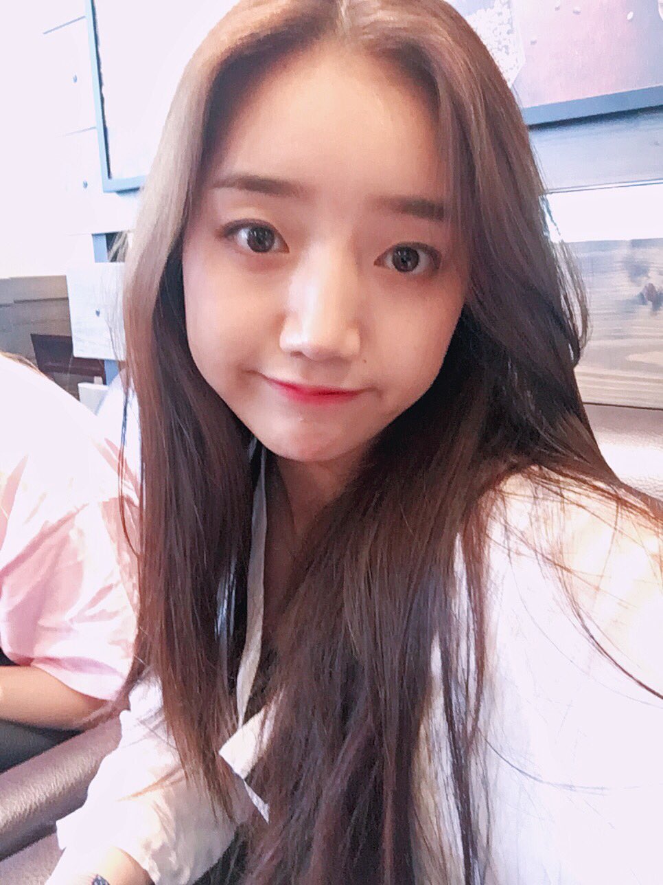 CqmVOYtUEAAVHiG.jpg:orig