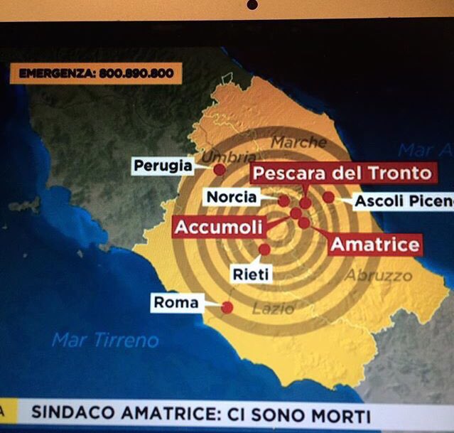 SmartPaperPrint's tweet image. Our hearts go out to the victims and their families in the #Italy #earthquake 😥🇳🇱