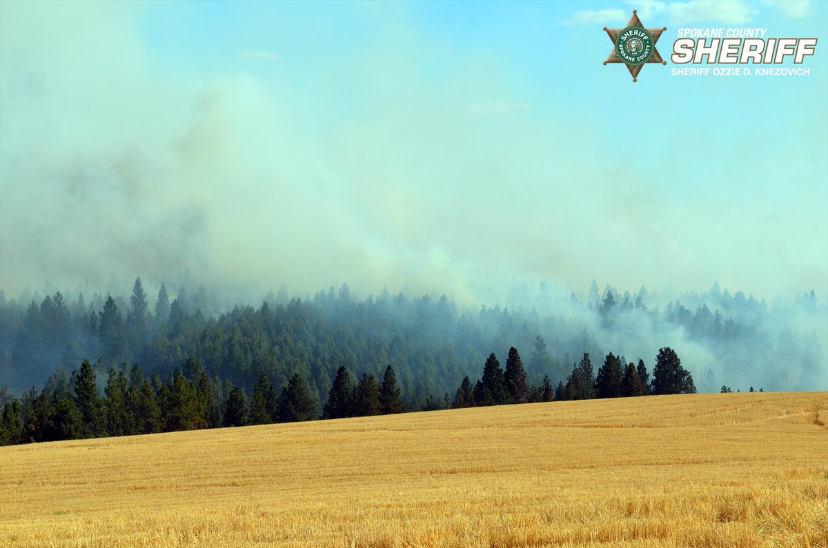 SpokaneSheriff's tweet photo. Pictures from the #YaleRoadFires #ThankYouFireCrews
#SCSO #Spokane #SpokaneComplexFires https://t.co/mZiuhwMvuw